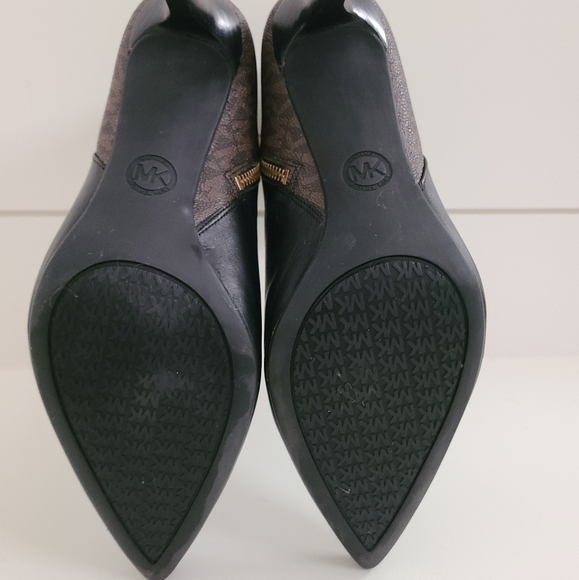 SOLD Michale Kors Ankle Boots - Picture 5 of 6